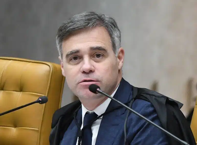 Banqueiro foi chamado a coquetel de instituto de ministro do STF ministro andre mendonça