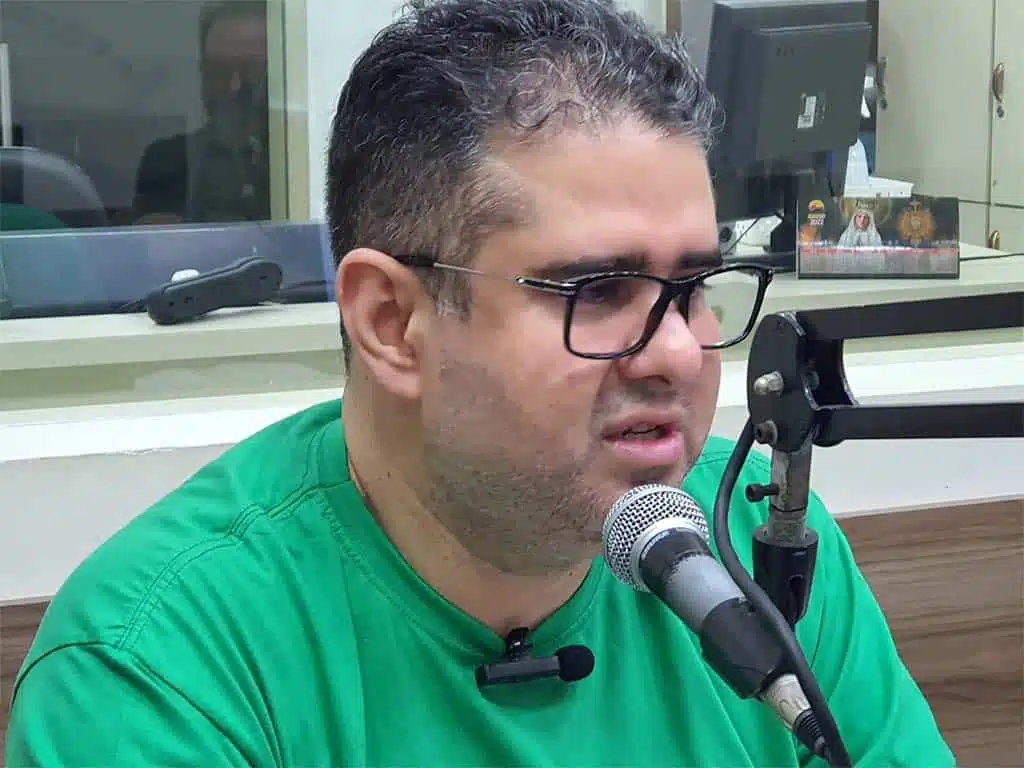 médico uirá coury