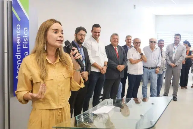 daniella ribeiro em brasília para tratar de mais uma agência da caixa em jp 2024