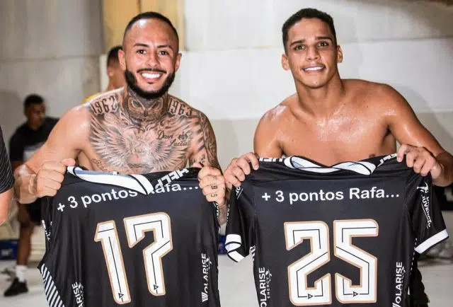 jogadores do treze homenagem gui campana e thiaguinho