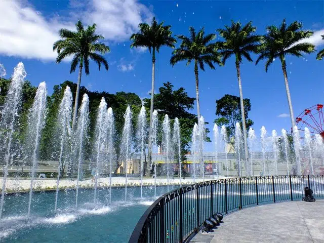 parque evaldo cruz - fonte luminosa