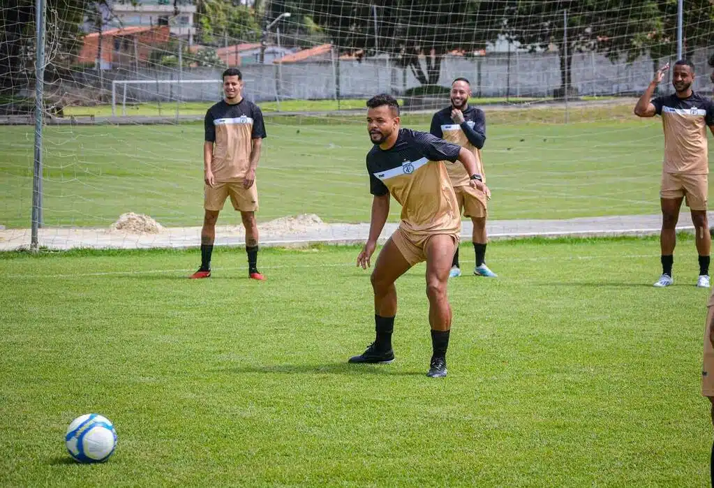 treze série d treino