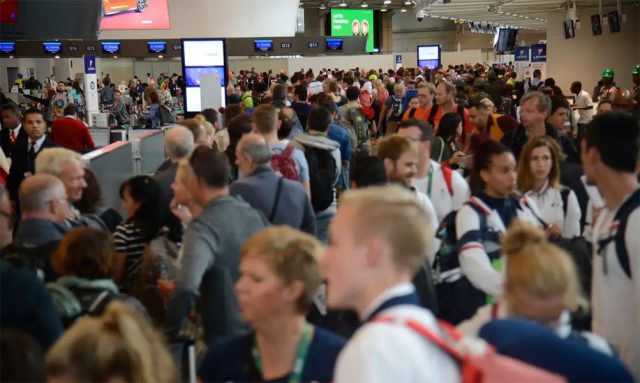 aeroporto lotado