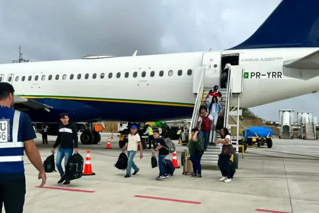 avião aeroporto