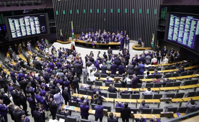 plenário câmara dos deputados