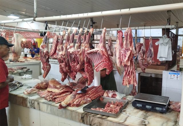 feira de campina grande - carnes de bode e carneiro