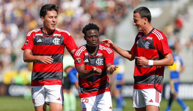 Shola atacante do Flamengo