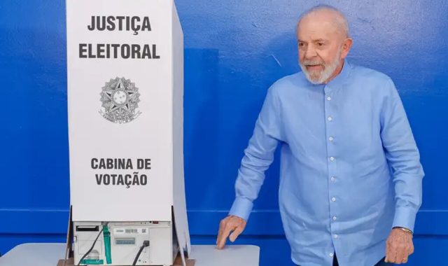 lula votando