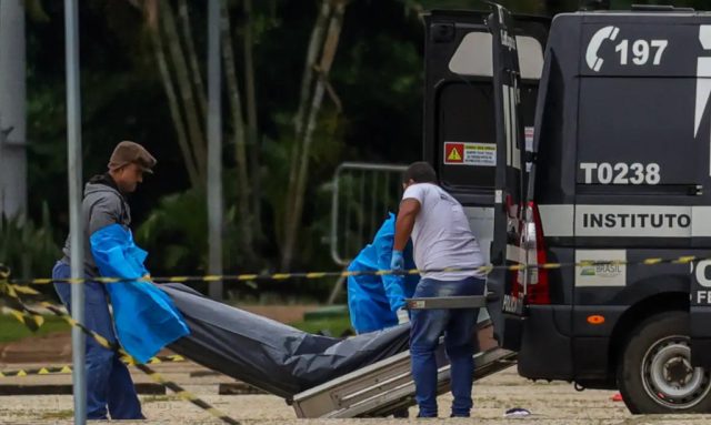 corpo de homem atentado