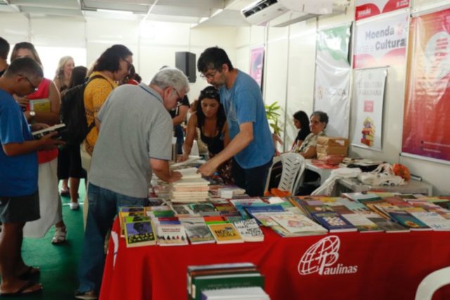 pavilhão livros