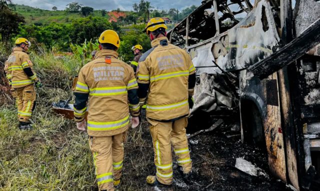 acidente onibuns em minas