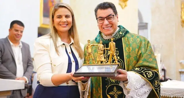 padre homenagem