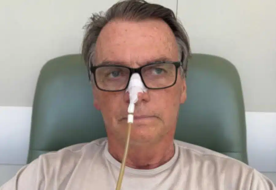 bolsonaro na uti