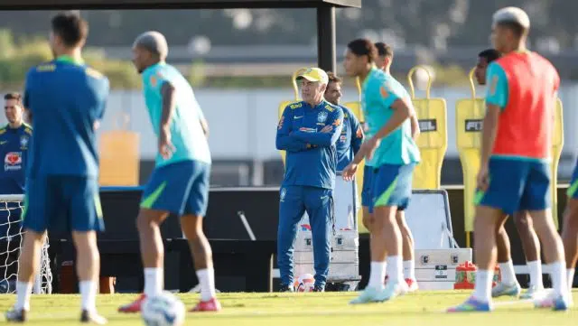 ancelotti técnico treino seleção
