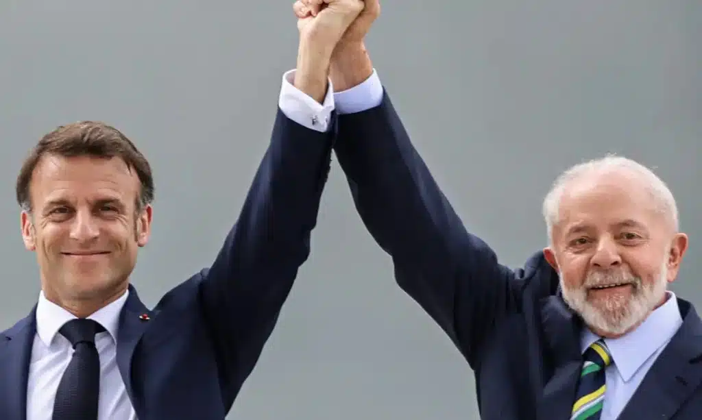 LULA E MACRON