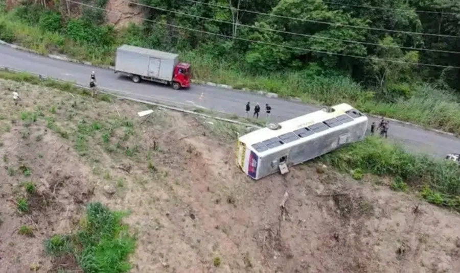 ACIDENTE ONIBUS