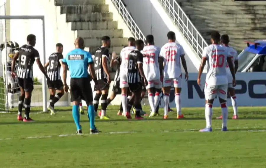 treze x america serie d
