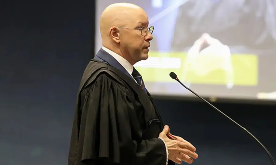 advogado demóstenes torres