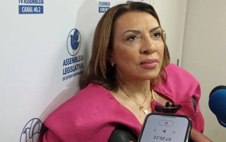 Prefeito afirma que Cida Ramos indicou nome para gestão de João Pessoa; petista nega cida ramos