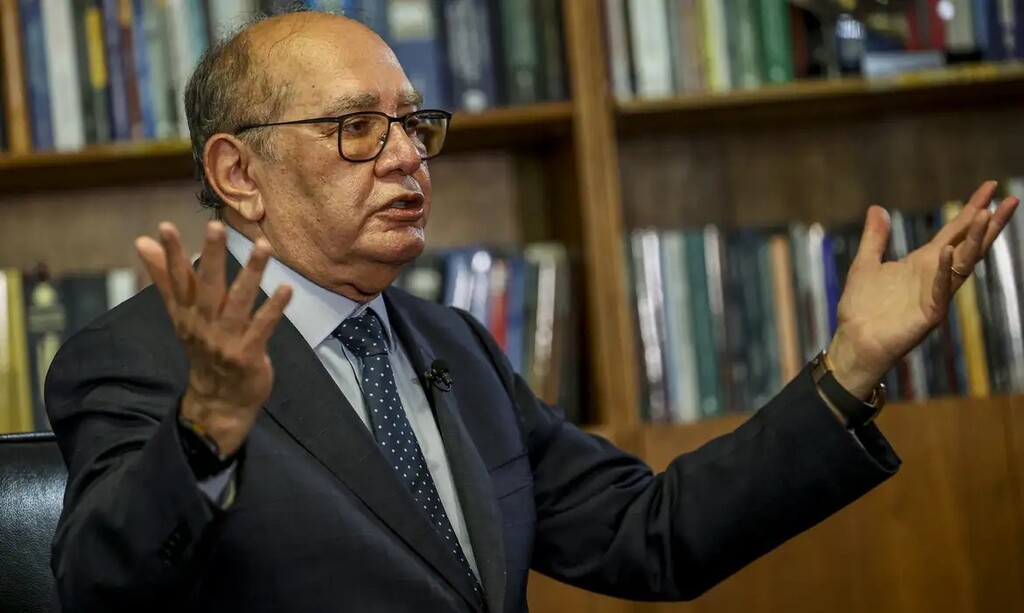 Gilmar Mendes ataca outro ministro: boneco de campanha e pixuleco eleitoral