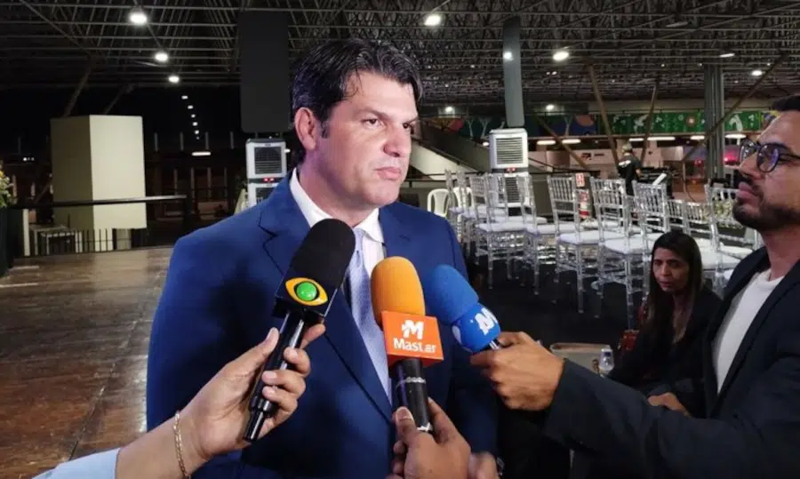 leo bezerra