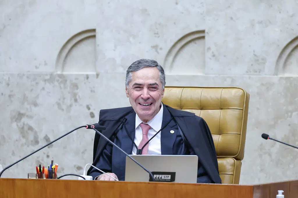 luis roberto barroso emocionado