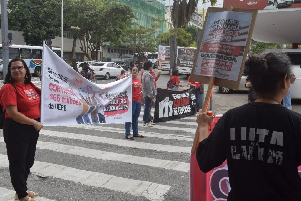 manifestacao professores da uepb