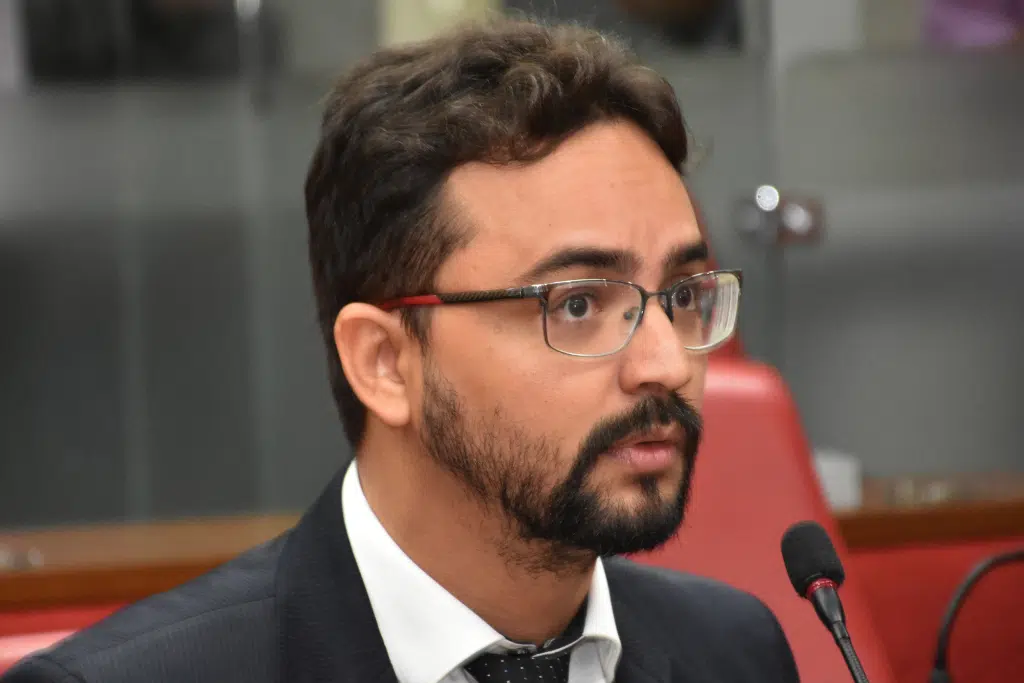 tibério limeira