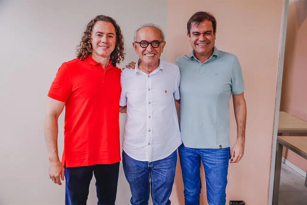 cicero anuncia filiacao ao mdb