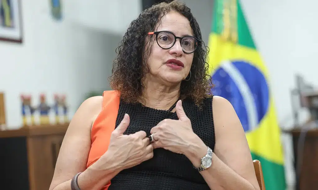 luciana santos