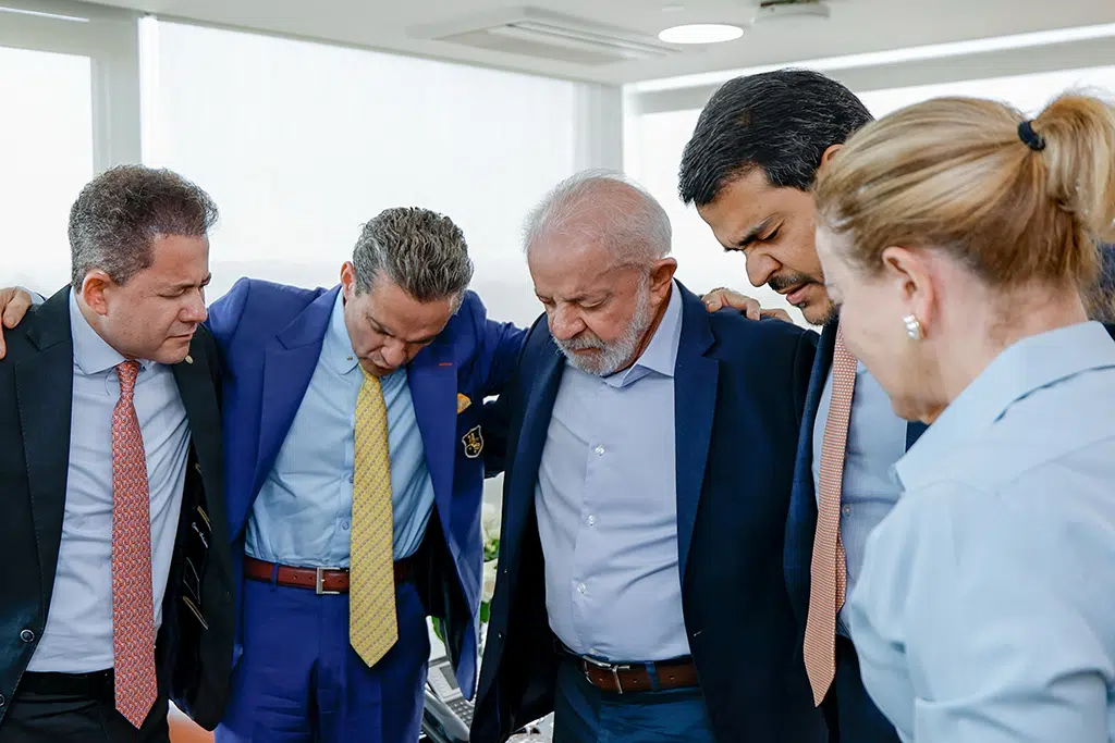 lula com evangelicos