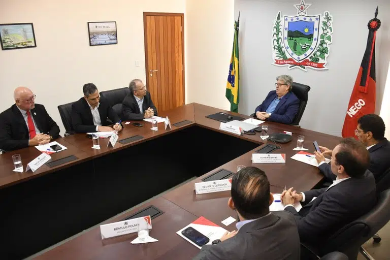 reuniao joao azevedo