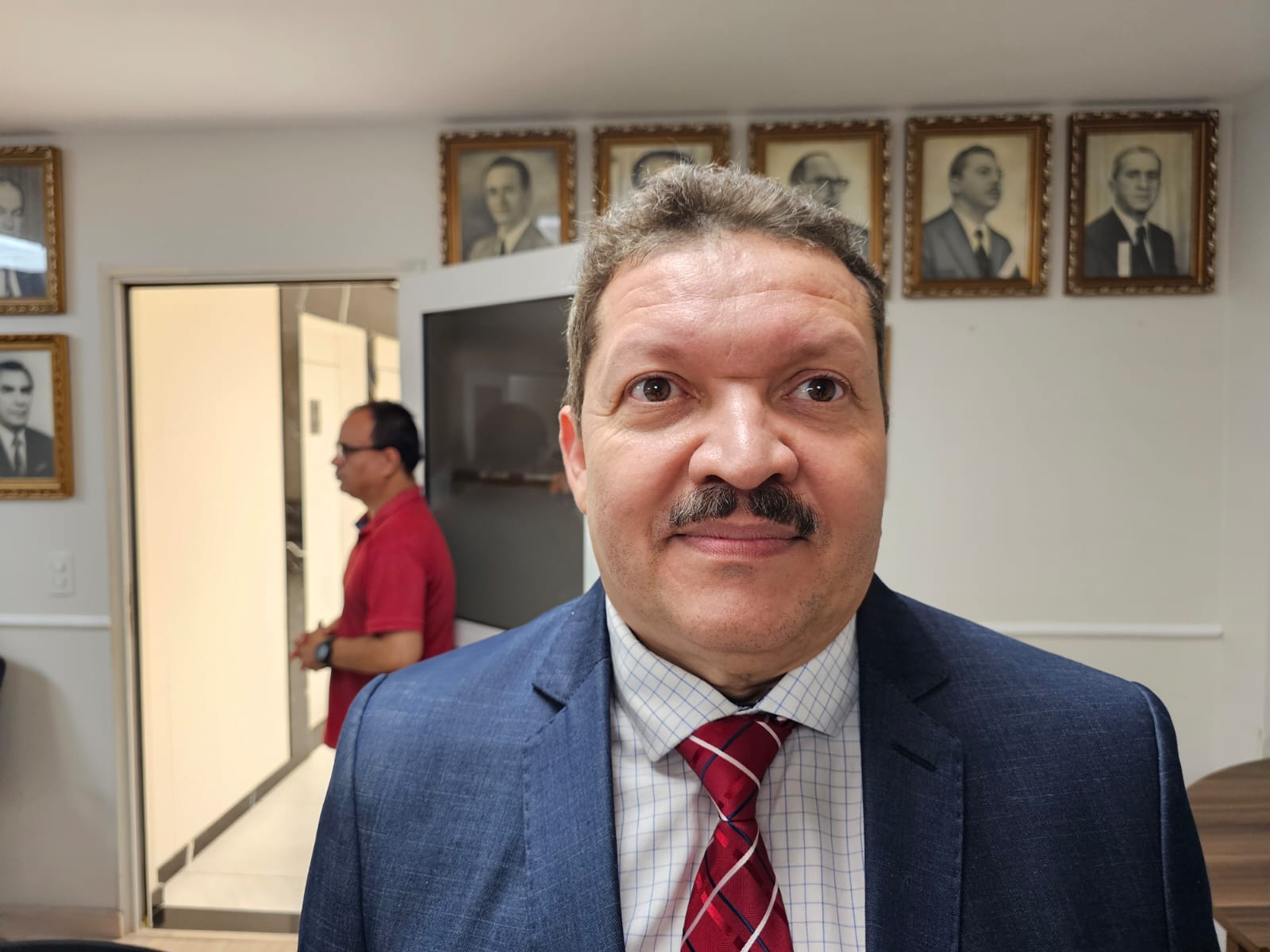 Presidente da Associação Comercial de Campina Grande recebe homenagem da ALPB