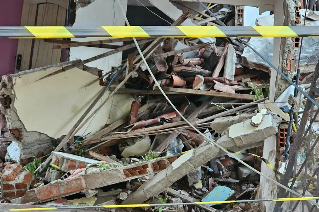 casa destruida rompimento de reservatorio da cagepa