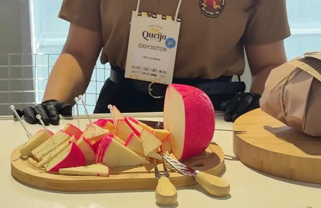 queijo bola queijaria dona nenega