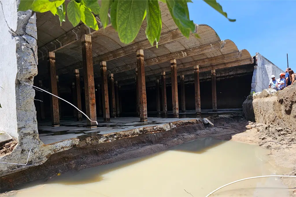 reservatorio com parede rompida