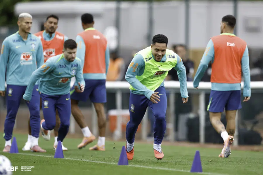 vitor roque seleção