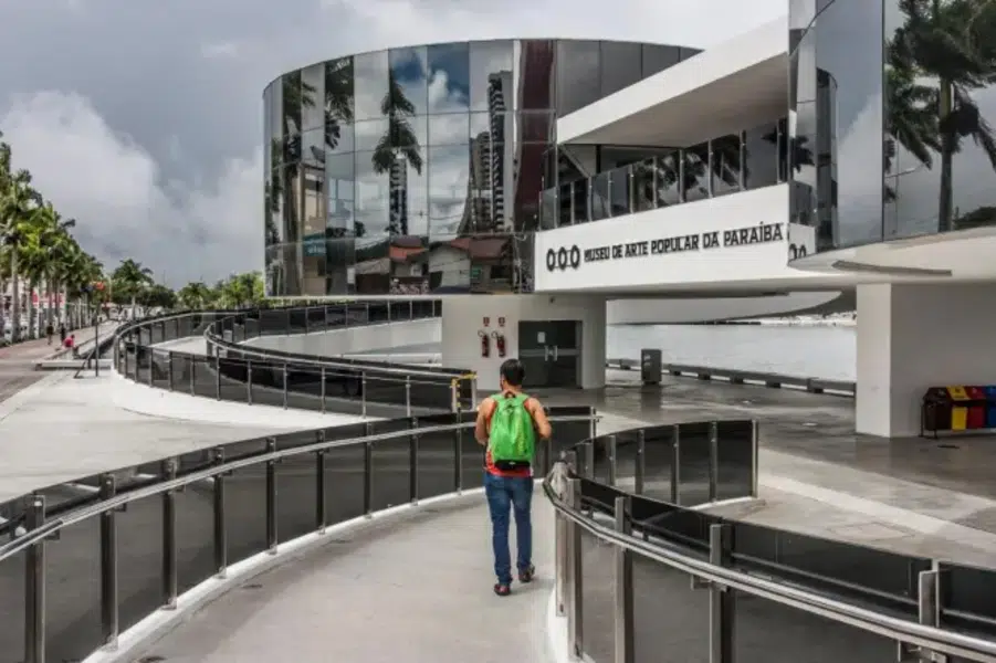 museu de arte popular da paraiba tres pandeiros