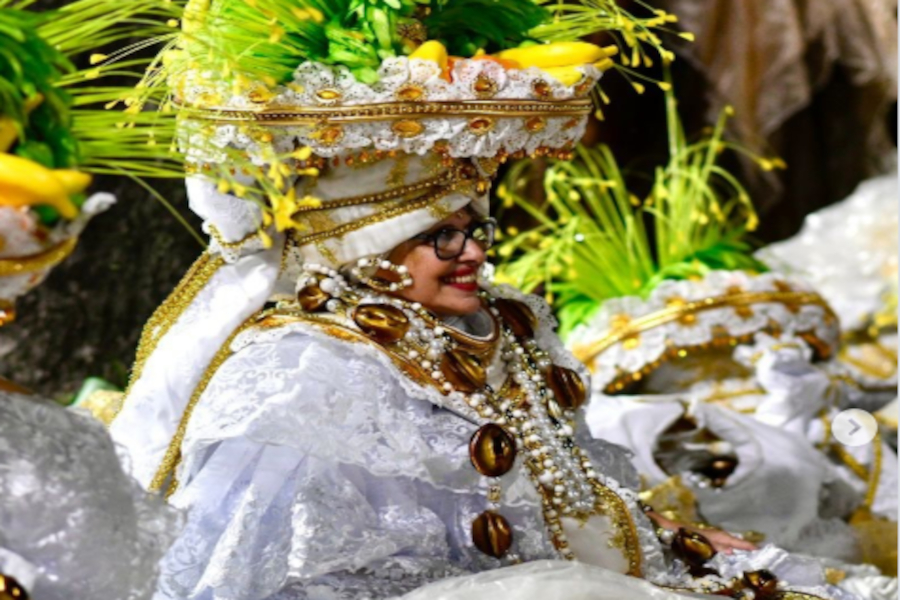 Desfiles no Rio tem homenagem a Lula, Ney Matogrosso e tradições afro-indígenas