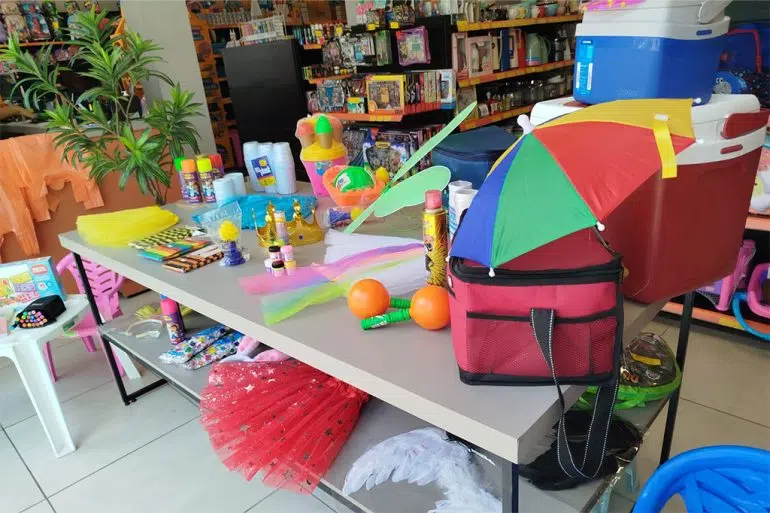 Carnaval: comércio de Campina Grande aposta na variedade e bons preços comercio artigos de carnaval