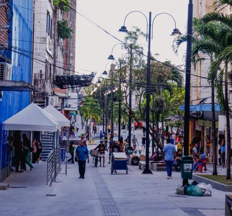 Prefeito de João Pessoa entrega revitalização do Ponto de Cem Réis e da Duque de Caxias 5fa8a939 a4a9 d1f2 a388 b32631cb450d