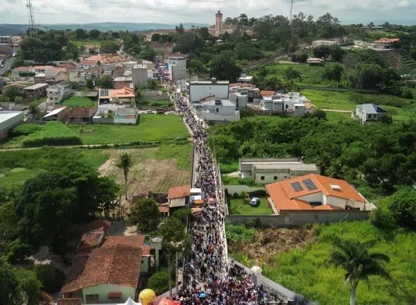 Caminhada Penitencial reúne milhares de fiéis em Campina Grande caminhada 2026b