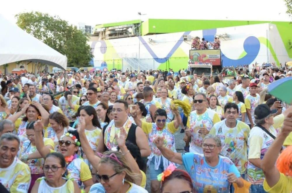Bloco ‘Doidaliscas do Oriente agita Campina Grande neste domingo Bloco ‘Doidaliscas do Oriente agita Campina Grande neste domingo