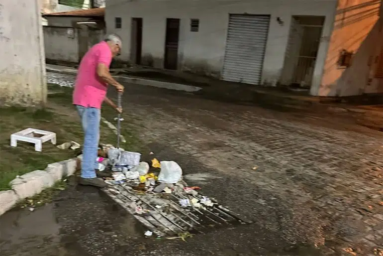 Chuvas expõem descarte irregular de lixo e causam alagamentos em Campina; veja chuvas em campina grande lixo