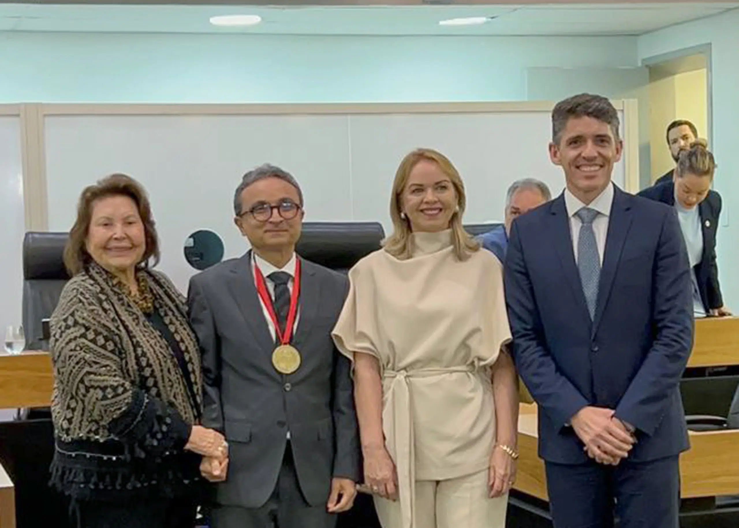 ALPB medalha Epitacio Pessoa juiz Erly Jorge 08 04 2026 20 scaled