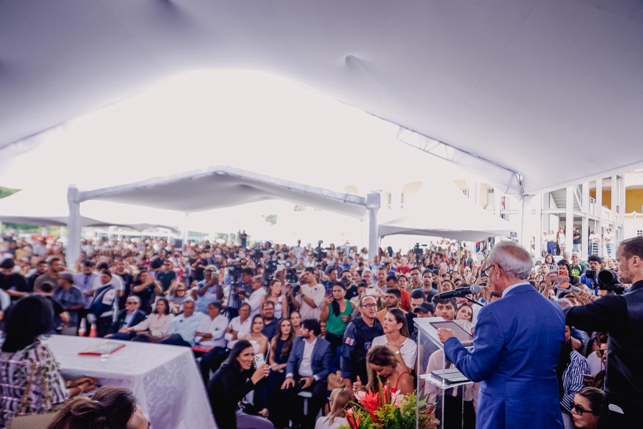 Cícero Lucena transmite cargo de prefeito a Leo Bezerra para disputar Governo da Paraíba cicero 2