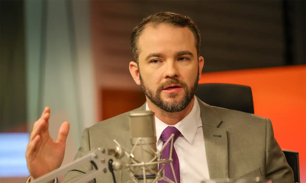 Salário mínimo; ministro da Fazenda confirma projeção do valor para 2027
