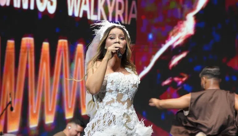 Henrique & Juliano promete arrastar multidão neste sábado no QG do Forró Bia Frazzo maior sao joao do mundo