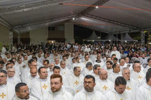Dom Dulcênio celebra Jubileu e exclama “uma felicidade indizível” dulcenio jubileu 2 pascom cg