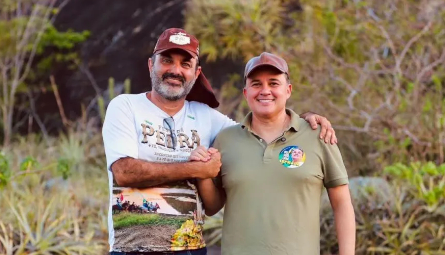 Senador Efraim Filho participa da Festa da Pedra